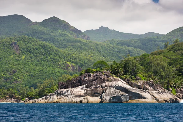 Garis pantai pulau Mahe, Seychelles — Stok Foto