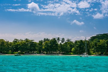 Mahe Adası Seyşel Adaları tropikal plaj