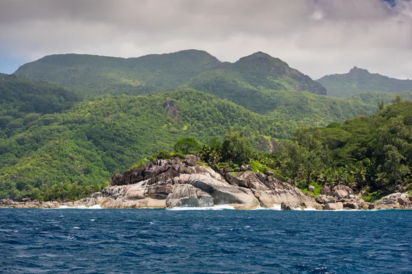 Coastline of Mahe island — Stock Photo, Image