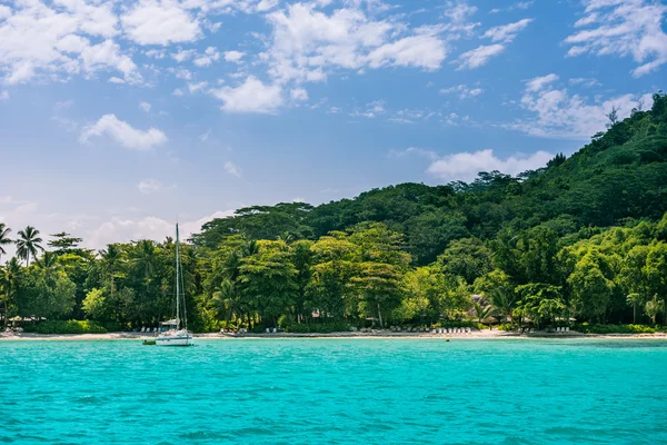 Spiaggia tropicale a Mahe — Foto Stock