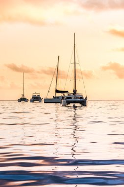 Hint Okyanusu, eğlence yatlar