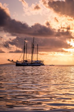 Okyanus adlı eğlence yat
