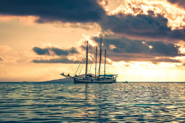 Recreational Yacht at the Ocean — Stock Photo, Image