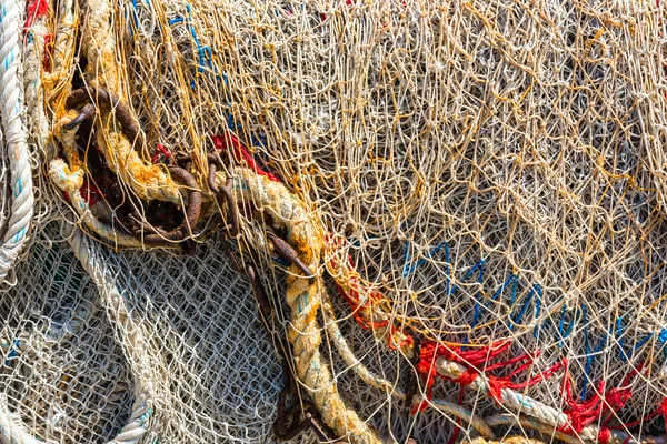 Рыболовные сети и веревки — стоковое фото