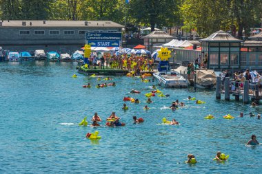 Yaz Festivali Yüzme