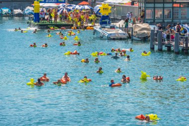 Yaz Festivali Yüzme