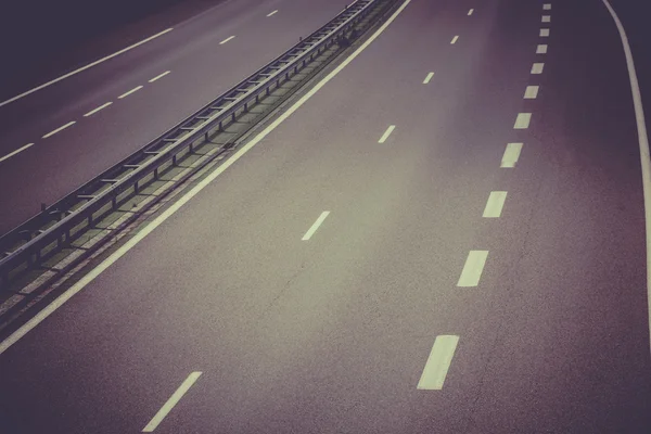 Autobahn durch Frankreich aus nächster Nähe — Stockfoto