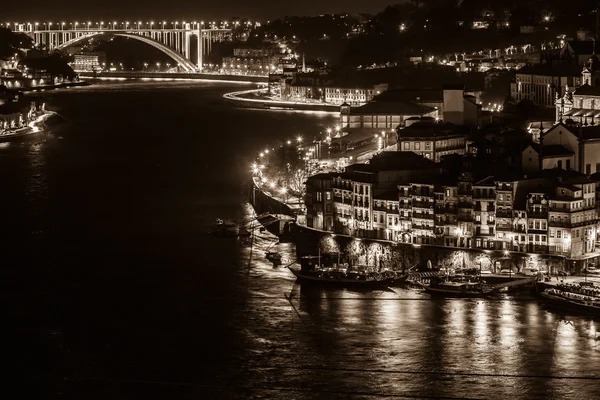 Vista general del casco antiguo de Oporto — Foto de Stock