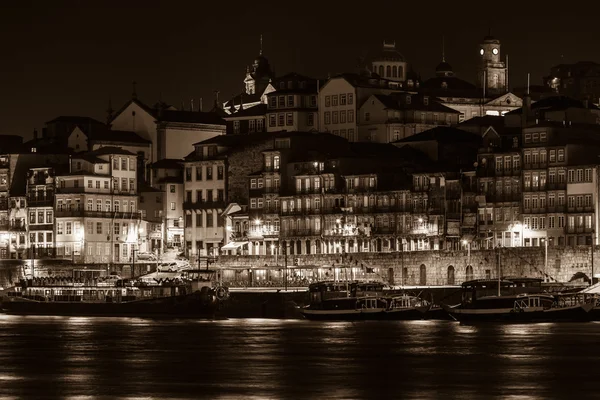 Vue d'ensemble de la vieille ville de Porto — Photo