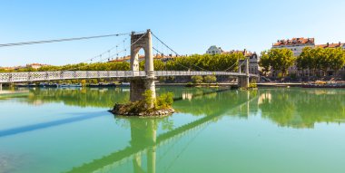 Eski Passerelle du kolej Köprüsü
