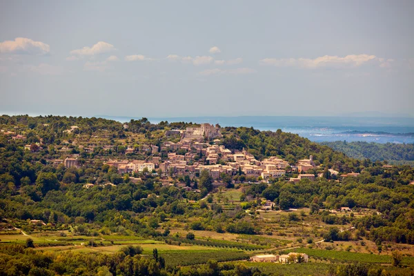 Provence bir köyde görünümünü — Stok fotoğraf