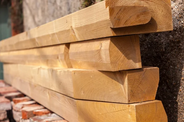 Bouw van nieuwe houten huis — Stockfoto