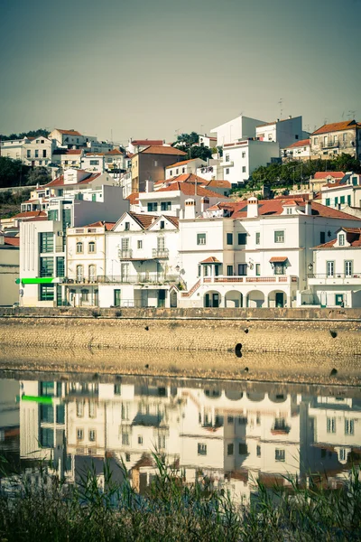Alcacer do Sal a nedaleko řeky Sado v Portugalsku — Stock fotografie