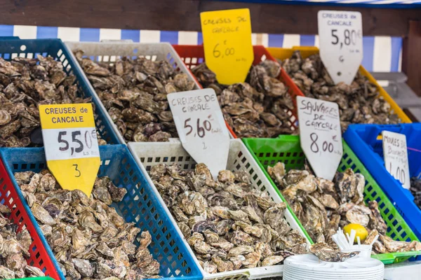 Mercado de ostras em Cancale, Francia — Fotografia de Stock