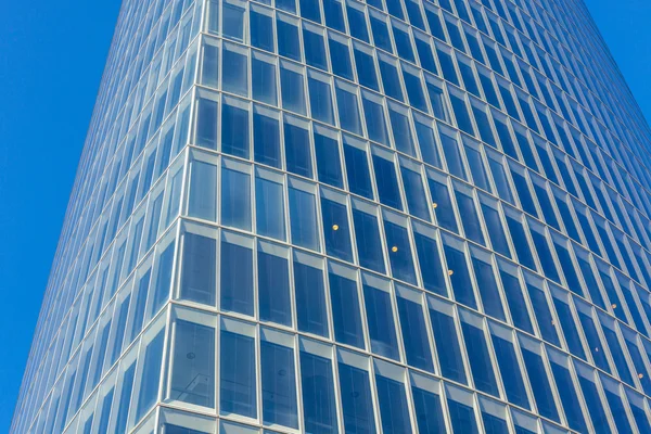 Bâtiment gratte-ciel en verre de bureau — Photo
