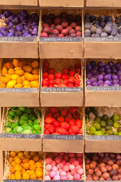 Exotisch duftende Holzkugeln — Stockfoto