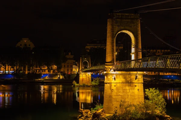 Bridge over Rhone river in Lyon, France at night — Stock Photo, Image