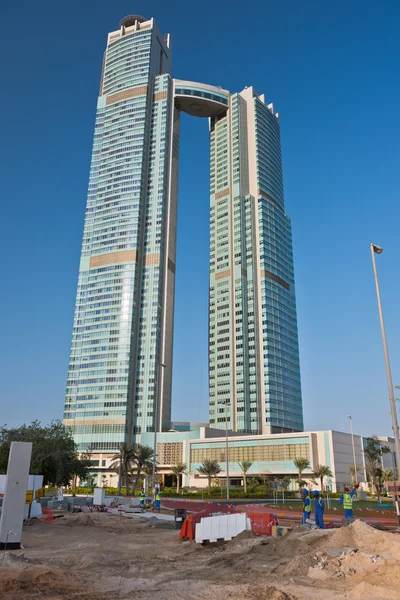 Hohe Gebäude im Bau — Stockfoto