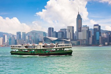 Ünlü Victoria Limanı feribotla