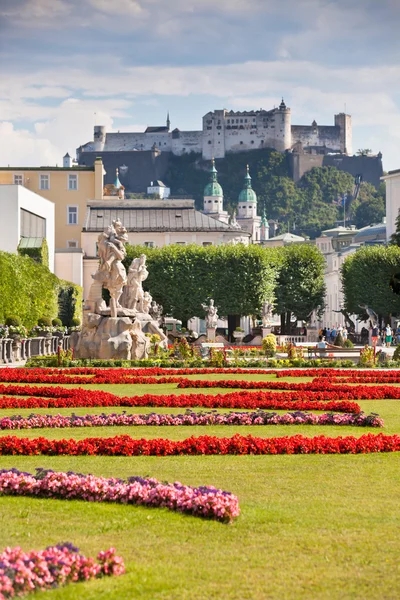 Beroemde Mirabell tuin — Stockfoto