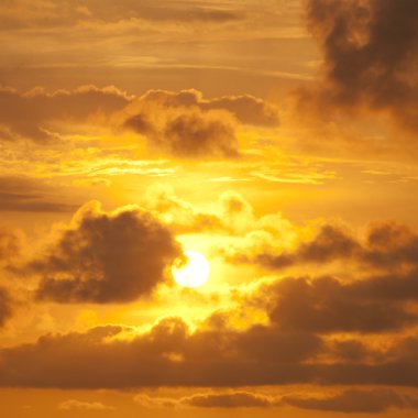 Dramatik gün batımı gökyüzü