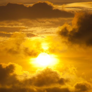 Dramatik gün batımı gökyüzü