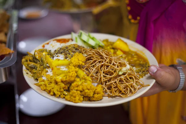 Dal Bhat. nourriture traditionnelle népalaise — Photo