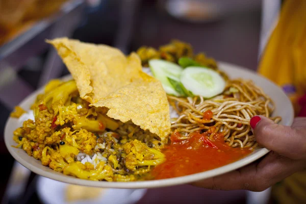 Dal Bhat. comida tradicional nepalí —  Fotos de Stock