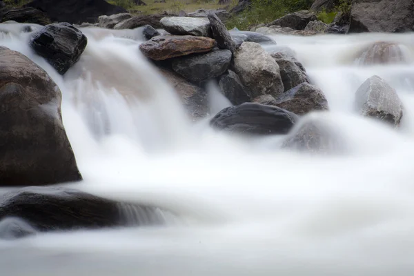 Mountain river in Nepal — Stock Photo, Image