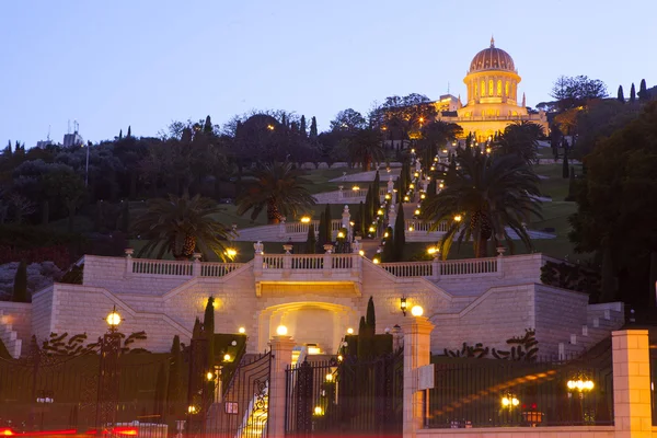 Bahai Gardens w Izraelu na wieczór — Zdjęcie stockowe