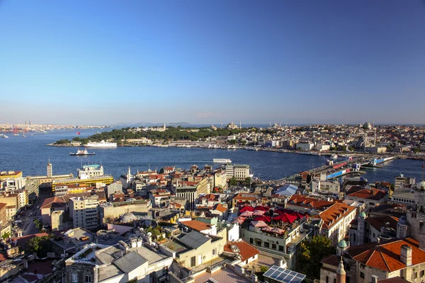 Panoramiczny widok na Bosfor od Galata Tower — Zdjęcie stockowe