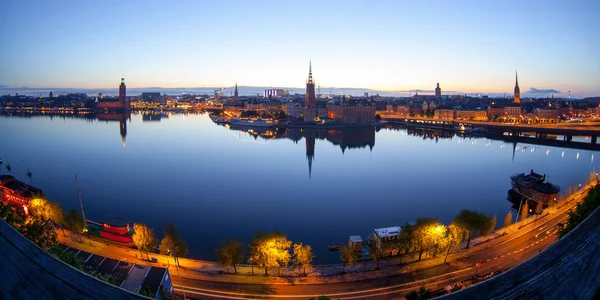 瑞典斯德哥尔摩的景区晚上全景 — 图库照片