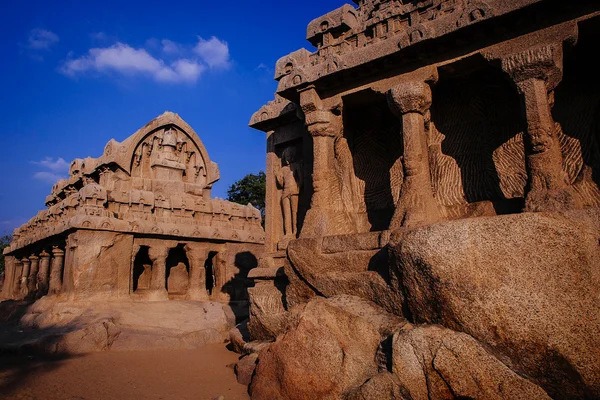 Una de las antiguas maravillas arquitectónicas de los reyes de Pallava en — Foto de Stock