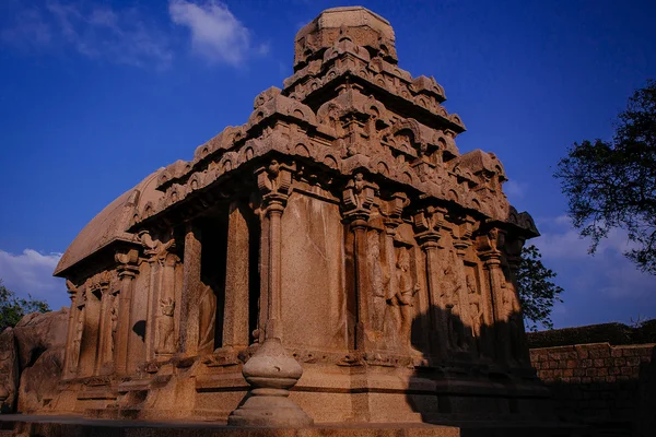 Una de las antiguas maravillas arquitectónicas de los reyes de Pallava en —  Fotos de Stock