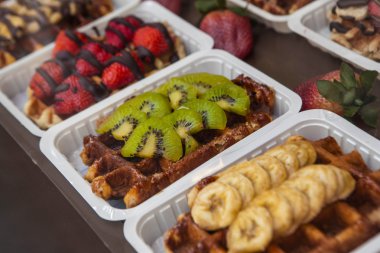 Geleneksel Belçika waffle plakaları co satış yemeye hazır