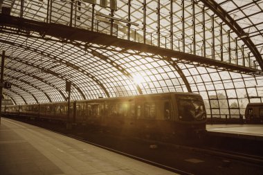 Merkez Tren Garı (Hauptbahnhof)