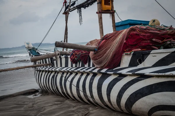 Fischerboote am Strand in sri lanka — Stockfoto