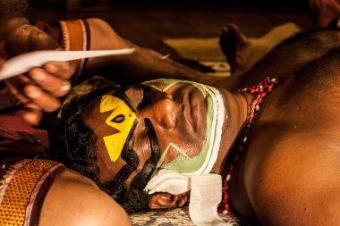 Kathakali sanatçı Cochin erdemli pachcha (yeşil) rolü