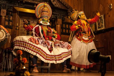 Kathakali sanatçı Cochin erdemli pachcha (yeşil) rolü