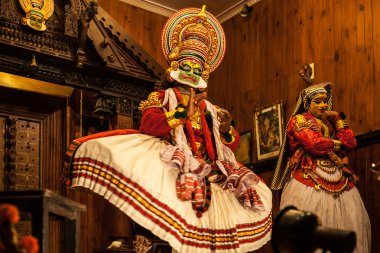Kathakali sanatçı Cochin erdemli pachcha (yeşil) rolü