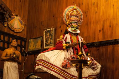 Kathakali sanatçı Cochin erdemli pachcha (yeşil) rolü