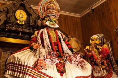 Kathakali sanatçı Cochin erdemli pachcha (yeşil) rolü