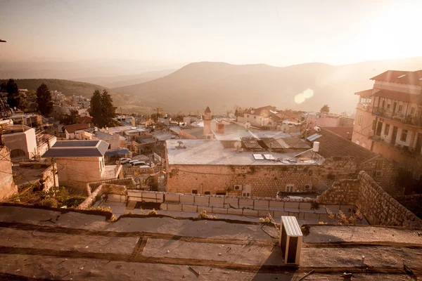 Típico viev en la antigua hasid, la antigua ciudad judía de Ortodox Safed —  Fotos de Stock