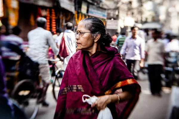 Morning on a street at November 10, 2013 in Old Delhi, India. — Stock Photo, Image