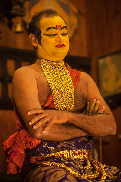 Kathakali performer in the virtuous pachcha (green) role in Cochin — Stock Photo, Image