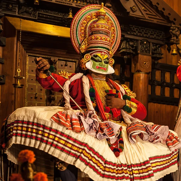 Kathakali performer in the virtuous pachcha (green) role in Cochin — Stock Photo, Image