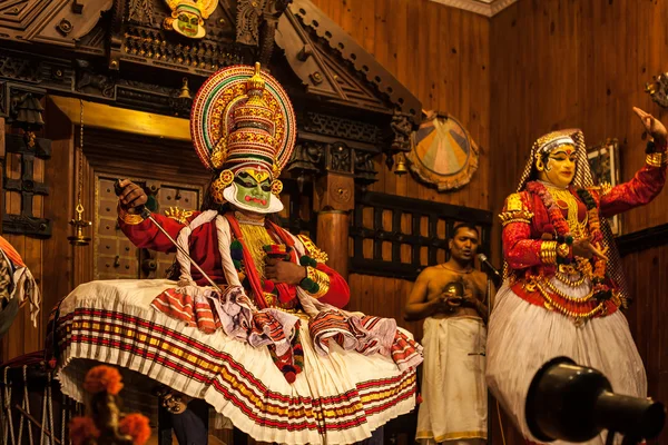 Kathakali performer no papel virtuoso pachcha (verde) em Cochin — Fotografia de Stock