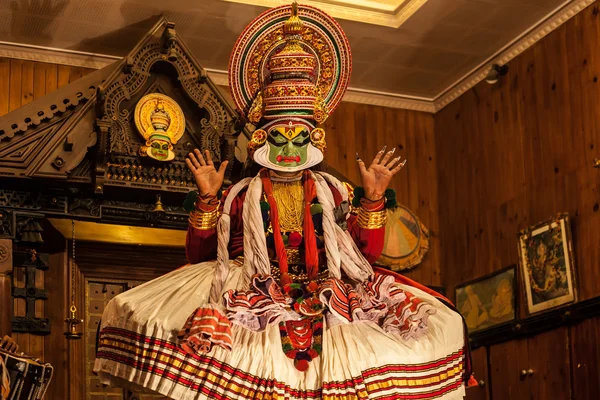 Kathakali εκτελεστής στο ενάρετο pachcha (πράσινο) ρόλο σε Cochin — Φωτογραφία Αρχείου