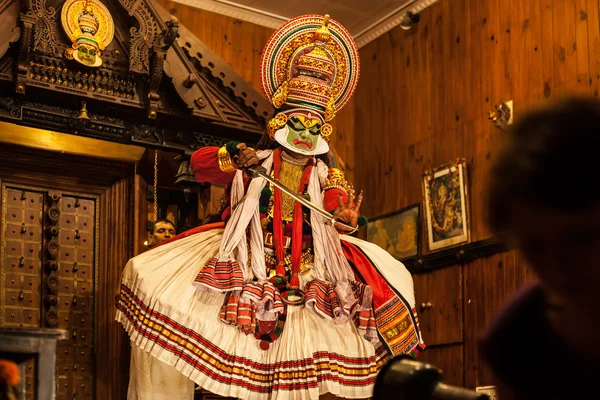 Kathakali interprete nel ruolo virtuoso pachcha (verde) in Cochin — Foto Stock