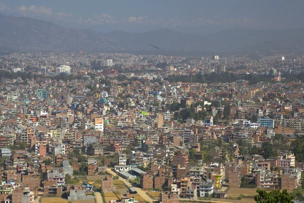 Weergave van het Kathmandu, de hoofdstad van Nepal, in de buurt van de Himalaya — Stockfoto